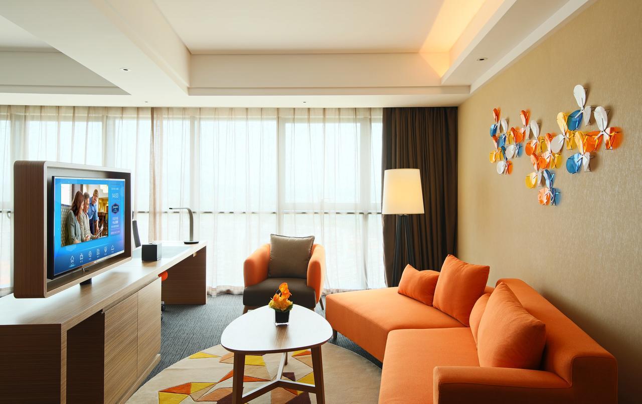 Hampton By Hilton Zhongshan Nanlang Exterior foto